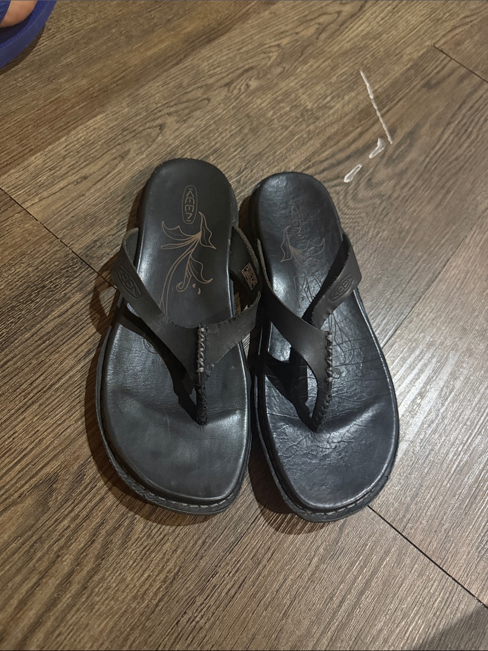 Keen Women's Black Leather Thong Sandals